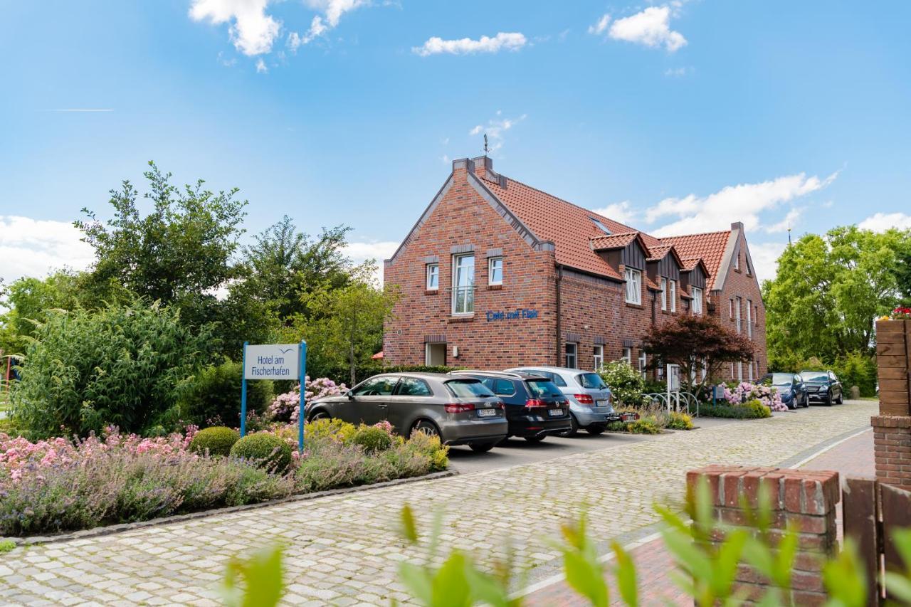 Hotel Am Fischerhafen Ditzum Exterior photo